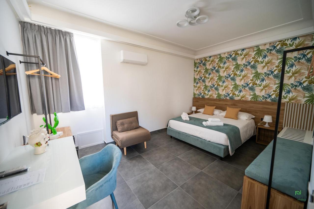 New River Hotel Borgetto エクステリア 写真