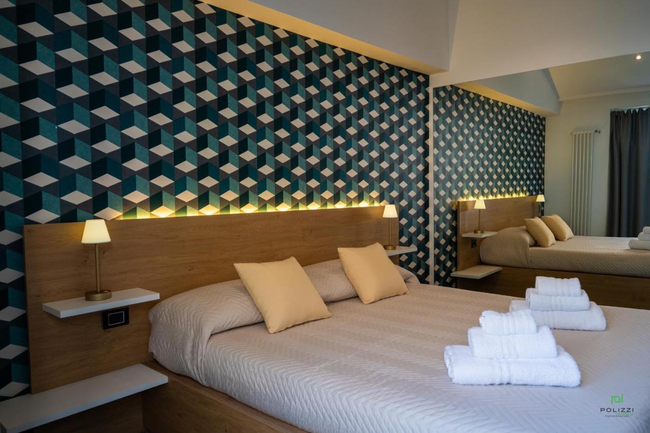 New River Hotel Borgetto エクステリア 写真